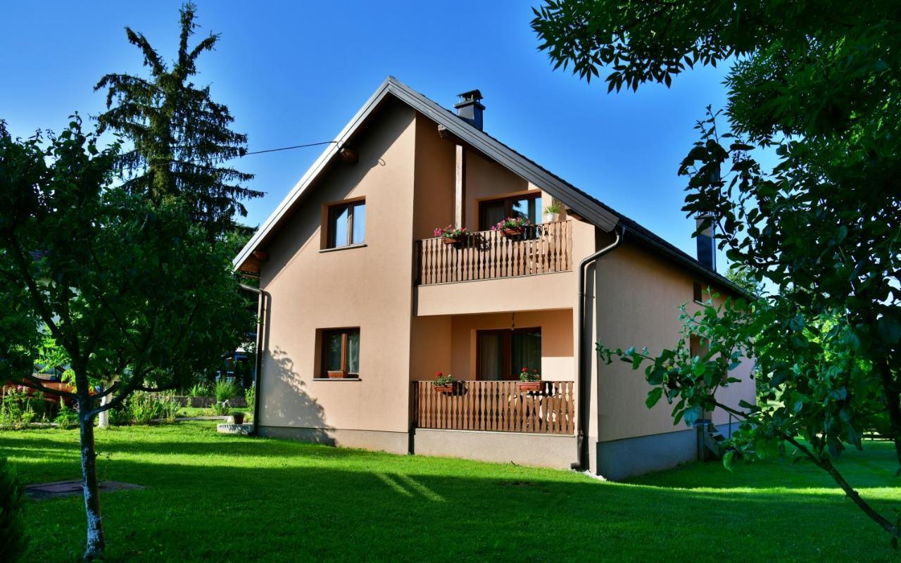 Apartman Jelena Раковица Экстерьер фото
