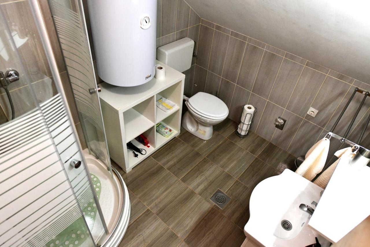 Apartman Jelena Раковица Экстерьер фото